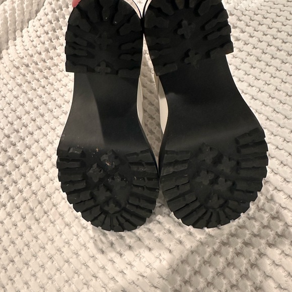 Madden Girl White ‘Karma’ Boots - Picture 4 of 5